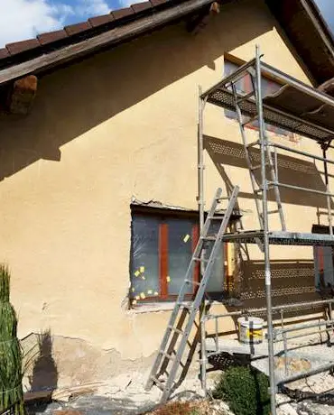 travaux de nettoyage-et-ravalement-de-facade zl-renovation-peinture-et-nettoyage-83